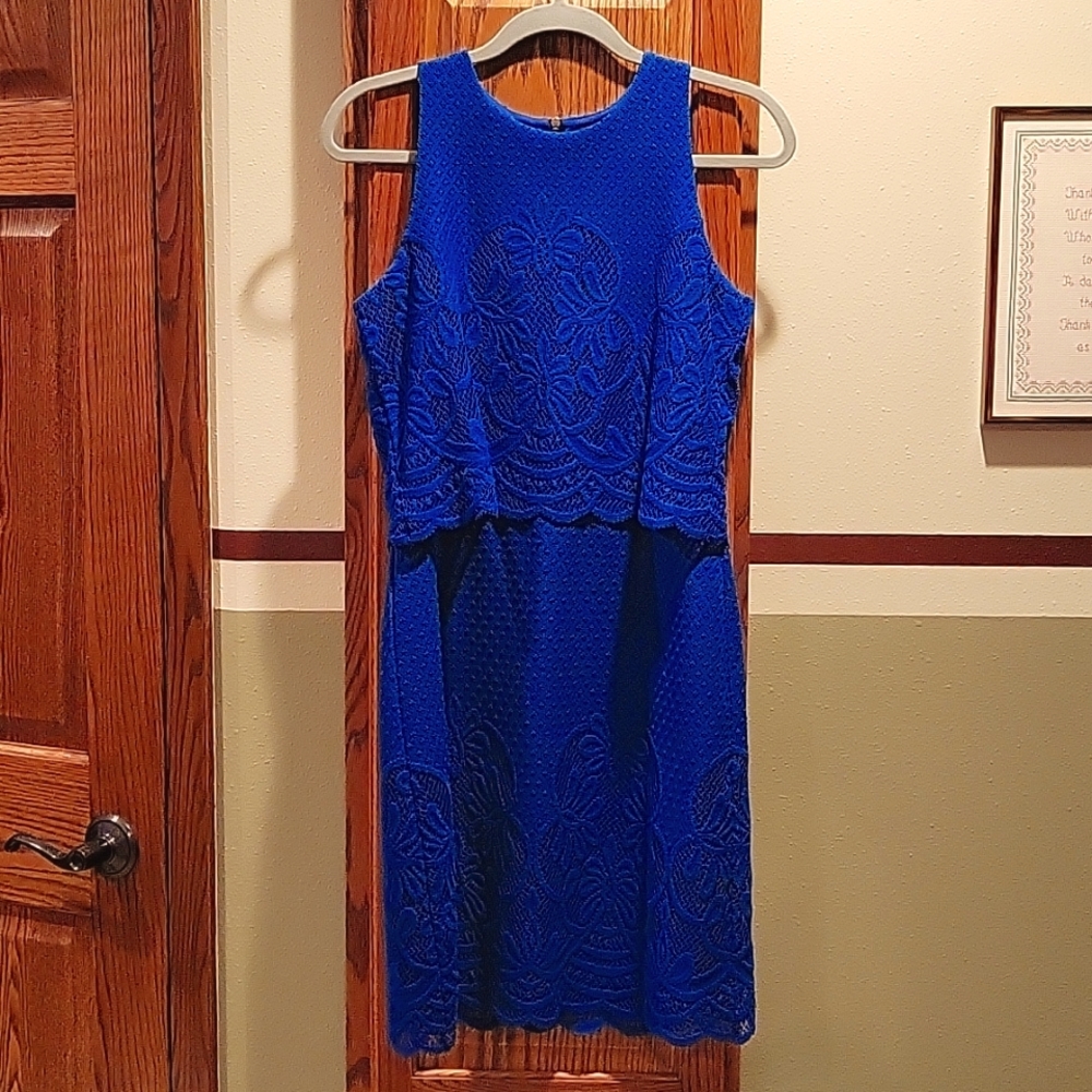 Sleeveless dress